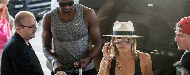 Khloe Kardashian mit Tristan Thompson in Miami Khloe Kardashian mit Tristan Thompson in Miami