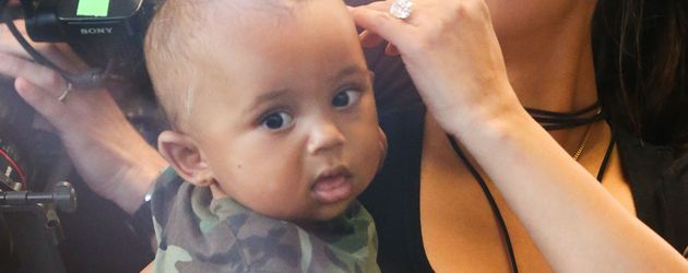 Kim Kardashian mit Baby Saint West in La Jolla Kim Kardashian mit Baby Saint West in La Jolla