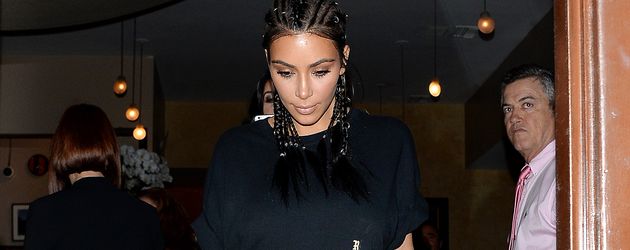 Kim Kardashian beim Verlassen des Pastaio Restaurants in Beverly Hills Kim Kardashian beim Verlassen des Pastaio Restaurants in Beverly Hills