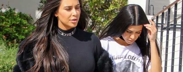 Kim Kardashian und Kourtney Kardashian Kim Kardashian und Kourtney Kardashian