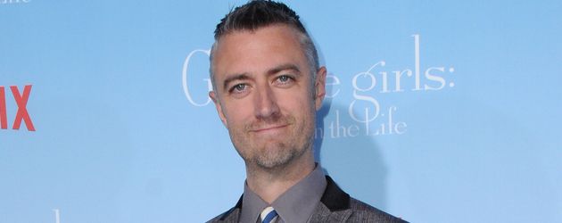 Kirk-Darsteller Sean Gunn bei der "Gilmore Girls: A Year In The Life"-Premiere in LA Kirk-Darsteller Sean Gunn bei der "Gilmore Girls: A Year In The Life"-Premiere in LA