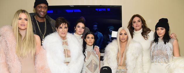 Khloe Kardashian, Kylie Jenner, Kim Kardashian, Kanye West, Kendall Jenner, Kourtney Kardashian Khloe Kardashian, Kylie Jenner, Kim Kardashian, Kanye West, Kendall Jenner, Kourtney Kardashian