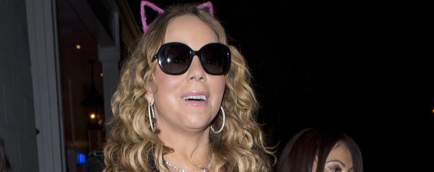 Mariah Carey verlässt im Oktober 2016 ein Restaurant in Los Angeles Mariah Carey verlässt im Oktober 2016 ein Restaurant in Los Angeles