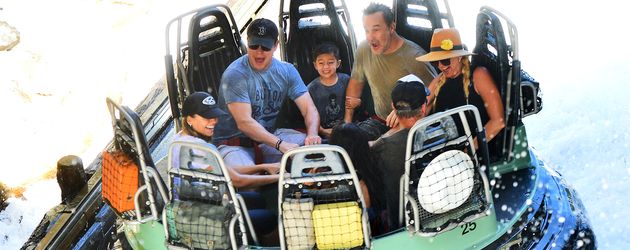 Matt Damon in einem Freizeitpark in L.A. Matt Damon in einem Freizeitpark in L.A.