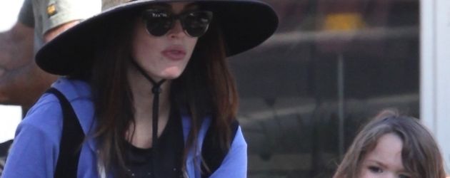 Megan Fox mit ihren Söhnen Noah und Bodhi Megan Fox mit ihren Söhnen Noah und Bodhi