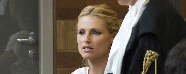 Michelle Hunziker mit ihrer Anwältin im Gerichtssaal in Rimini Michelle Hunziker mit ihrer Anwältin im Gerichtssaal in Rimini