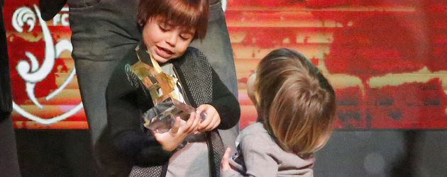 Milan und Sasha Piqué Mebarak bei den Estrella Catalan Awards in Barcelona Milan und Sasha Piqué Mebarak bei den Estrella Catalan Awards in Barcelona