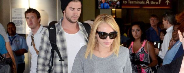 Miley Cyrus und Liam Hemsworth Miley Cyrus und Liam Hemsworth