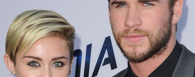 Miley Cyrus Liam Hemsworth Miley Cyrus Liam Hemsworth