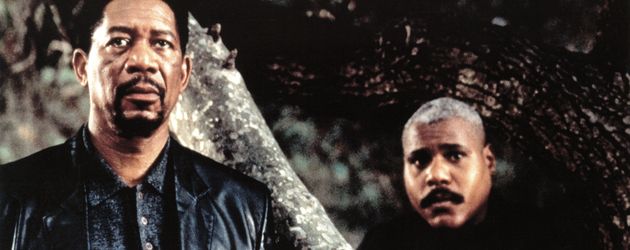 Morgan Freeman und Bill Nunn im Film "Kiss the Girls" Morgan Freeman und Bill Nunn im Film "Kiss the Girls"