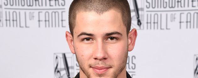 Nick Jonas bei der "Songwriters Hall Of Fame" Nick Jonas bei der "Songwriters Hall Of Fame"