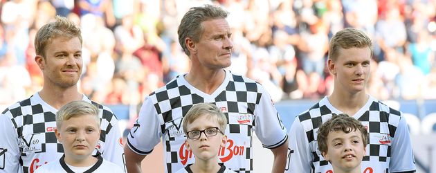 Nico Rosberg,David Coulthard,Mick Schumacher beim "Champions for Charity"-Benefizspiel Nico Rosberg,David Coulthard,Mick Schumacher beim "Champions for Charity"-Benefizspiel