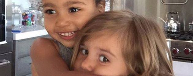 North West und Penelope Disick North West und Penelope Disick