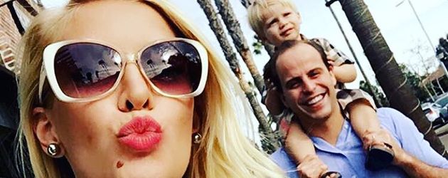 Oksana Kolenitchenko mit ihrer Familie Oksana Kolenitchenko mit ihrer Familie