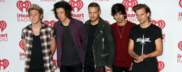 Niall Horan, Harry Styles, Liam Payne, Zayn Malik und Louis Tomlinson im September 2014 in Las Vegas Niall Horan, Harry Styles, Liam Payne, Zayn Malik und Louis Tomlinson im September 2014 in Las Vegas