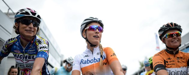 Pauline Ferrand-Prevot (m.) bei Olympia 2016 Pauline Ferrand-Prevot (m.) bei Olympia 2016