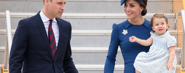 Prinz William mit Herzogin Kate und den Kindern George und Charlotte in Kanada Prinz William mit Herzogin Kate und den Kindern George und Charlotte in Kanada