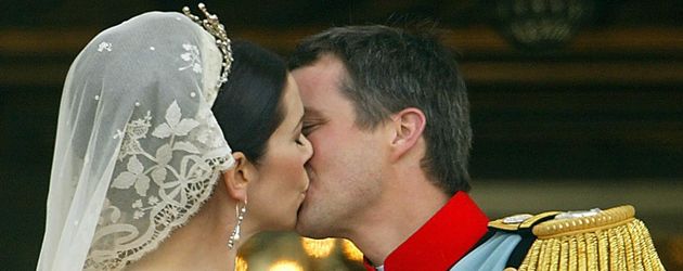 Prinzessin Mary und Prinz Frederik auf ihrer Hochzeit Prinzessin Mary und Prinz Frederik auf ihrer Hochzeit