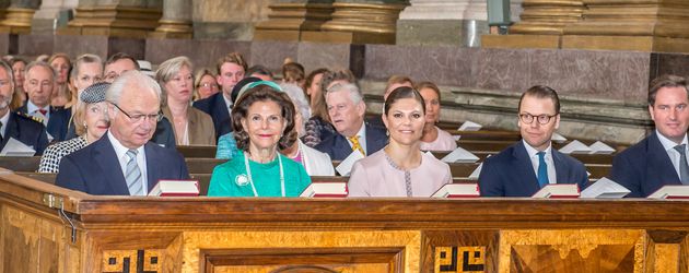Prinzessin Victoria von Schweden, Königin Silvia von Schweden, Carl Gustaf und Christopher O'Neill Prinzessin Victoria von Schweden, Königin Silvia von Schweden, Carl Gustaf und Christopher O'Neill