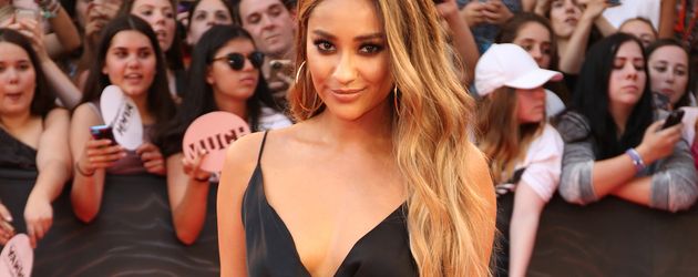 Shay Mitchell bei den iHeartRadio Much Music Video Awards Shay Mitchell bei den iHeartRadio Much Music Video Awards