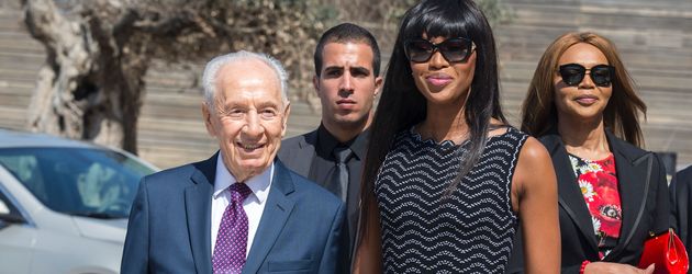 Shimon Peres und Model Naomi Campbell Shimon Peres und Model Naomi Campbell