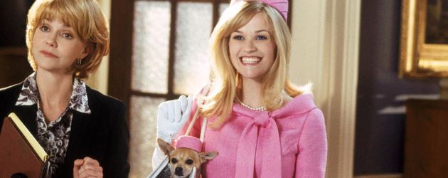 Reese Witherspoon (r.) und Sally Field in "Natürlich blond 2" Reese Witherspoon (r.) und Sally Field in "Natürlich blond 2"