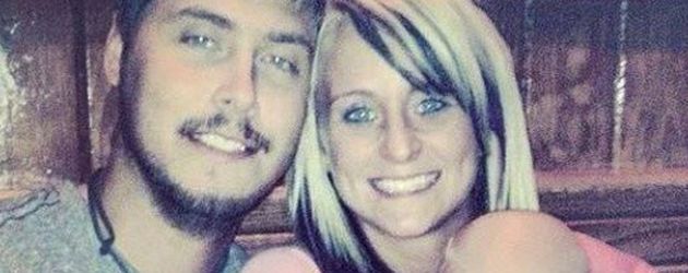 "Teen Mom" Leah Messer mit ihrem Mann Jeremy Calvert und ihrer Tochter "Teen Mom" Leah Messer mit ihrem Mann Jeremy Calvert und ihrer Tochter