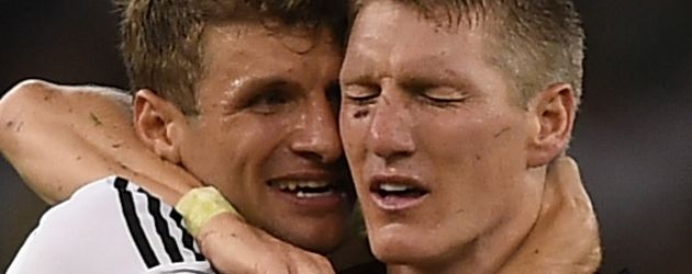 Bastian Schweinsteiger und Thomas Müller bei der EM 2016 Bastian Schweinsteiger und Thomas Müller bei der EM 2016
