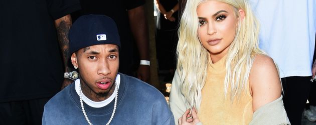 Tyga und Kylie Jenner bei der Fashion-Show Yeezy Season 4 Tyga und Kylie Jenner bei der Fashion-Show Yeezy Season 4