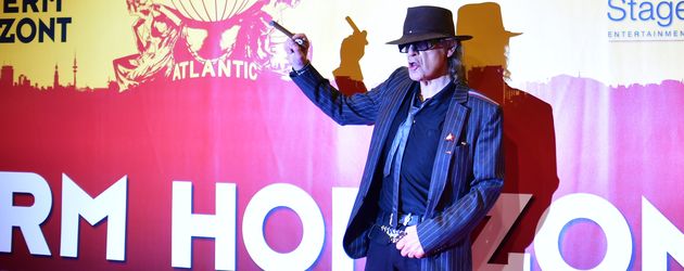 Udo Lindenberg auf der Premiere des Musicals "Hinterm Horizont" in Hamburg Udo Lindenberg auf der Premiere des Musicals "Hinterm Horizont" in Hamburg
