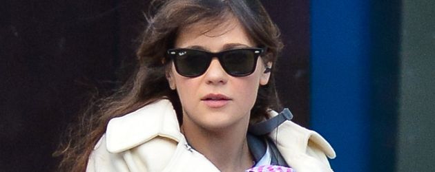 Zooey Deschanel Zooey Deschanel